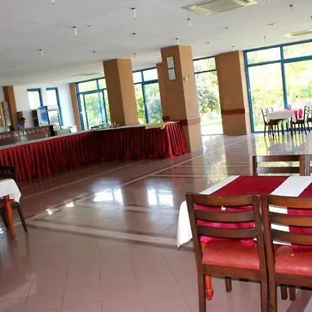 Aymes Otel 3*